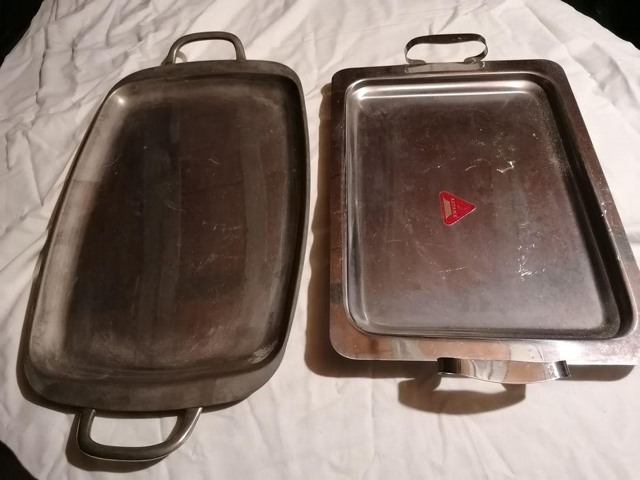 Travessas de inox.423438360994140163