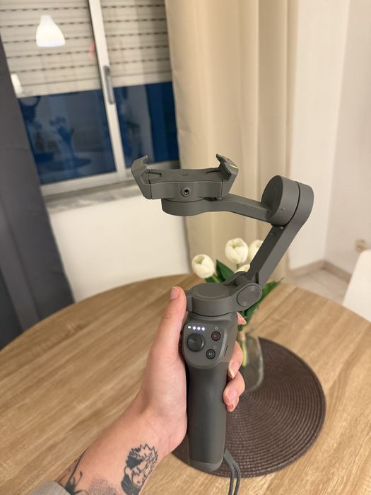 Dji Osmo Mobile 3 - Gimbal Estabilizador para Telemóvel