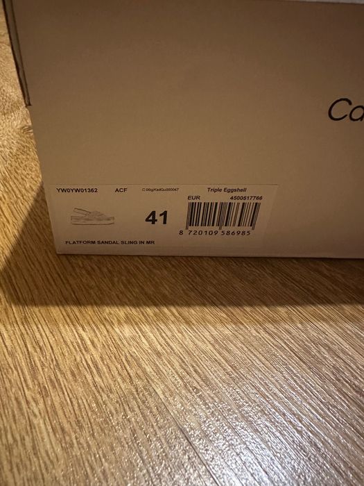 Sandały Calvin Klein 41 platforma