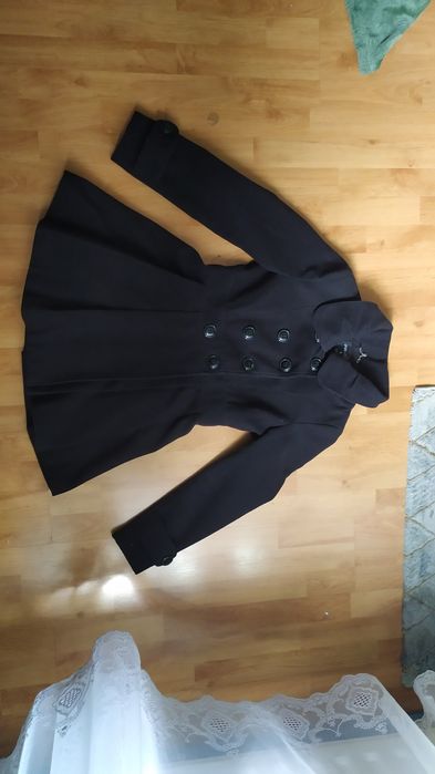 Czarny rozkloszowany płaszcz lolita ouji kodona dark academia vintage