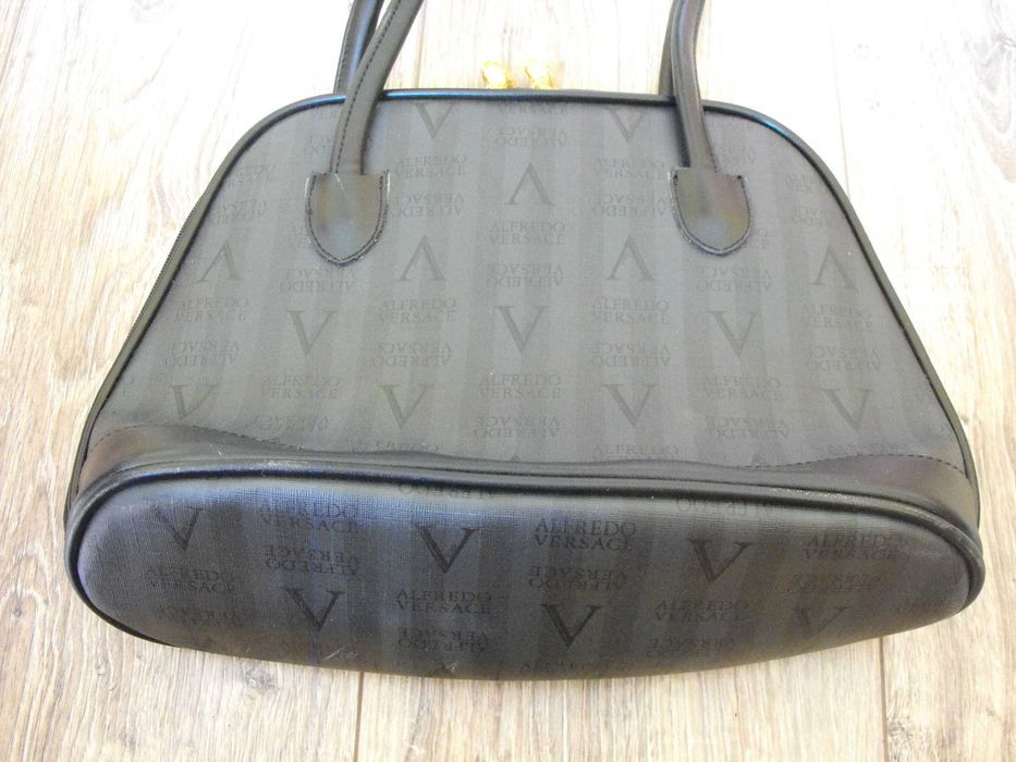 Torebka Alfredo VERSACE 31/22 na ramię stan Bardzo Dobry