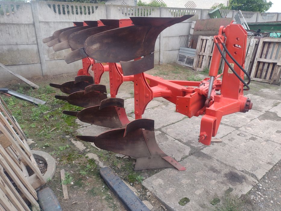Pług obrotowy Kuhn Niemeyer Krone 4,3,skibowy
