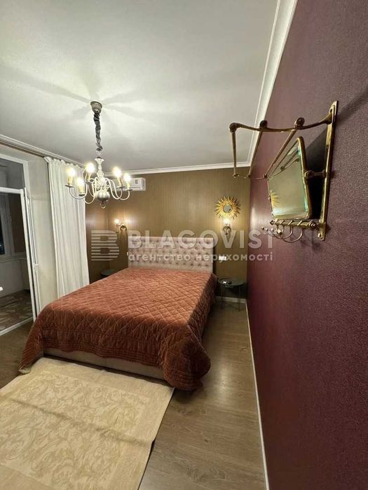 Простора 2-кімнатна квартира 95 м² біля метро Вирлиця, м.Харківська