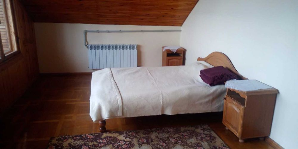 Русановские Сады. Дом 150 кв. До 20 человек.