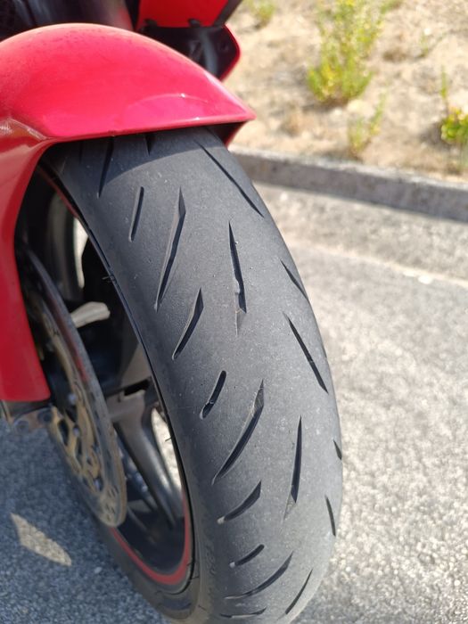 Vendo CBR 1 000rr  2004