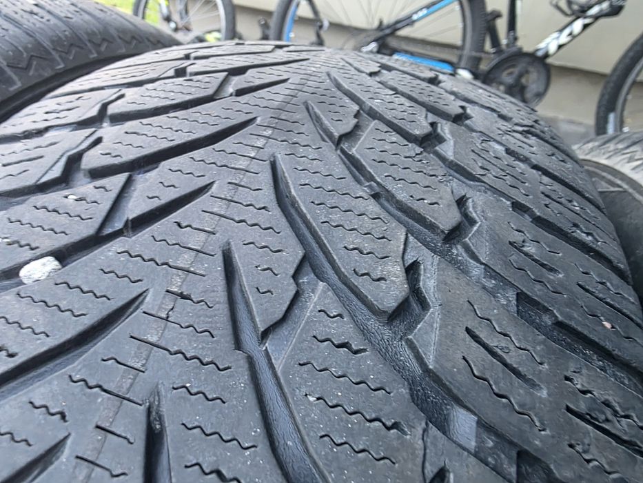 Opony Nokian 225/55 r19