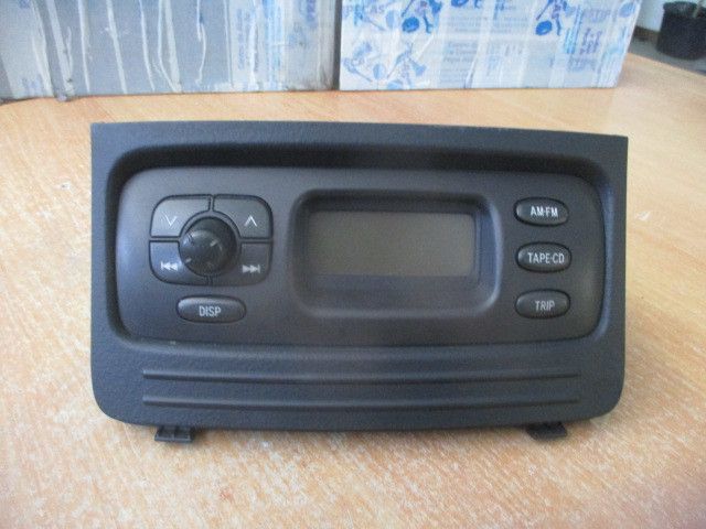 Rádio / auto-rádio TOYOTA Yaris Verso (_P2_)