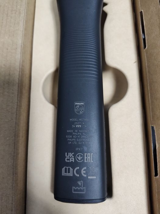 trymer Philips All-in-one trimmer 7000 Series  15 in 1