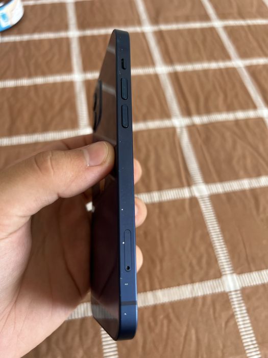 Iphone 12 64 GB.