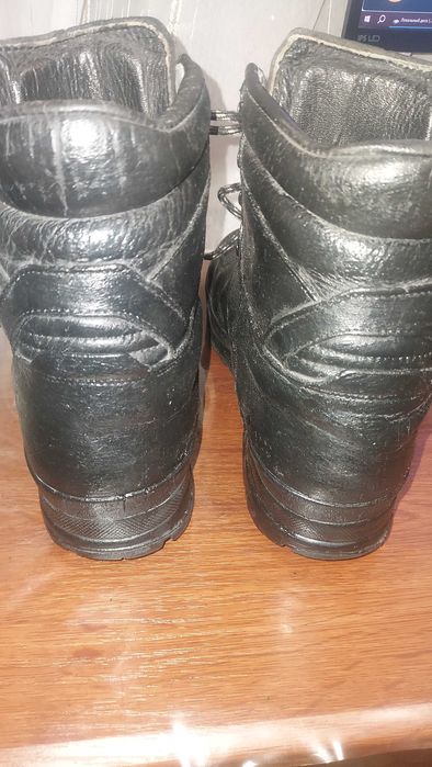 Черевики Raichle Gore-tex 44 гірські Vibram
