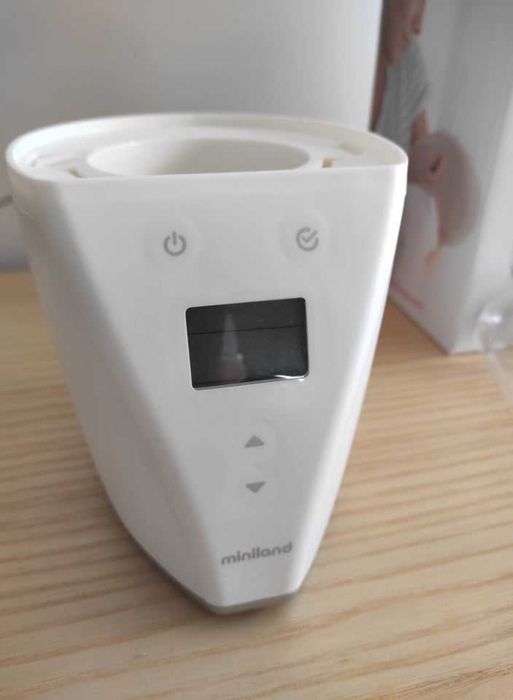 Aquecedor de biberões Miniland e esterilizador para casa e carro