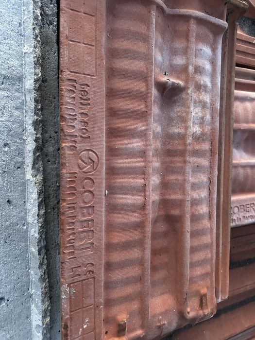 Telha francesa excelente estado