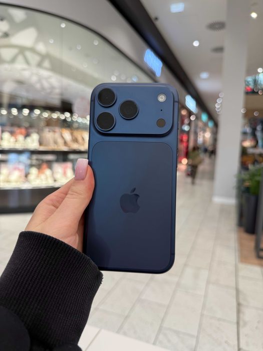 IPhone 17 Pro 256GB Deep Blue – jak nowy! | bateria 100% Kraków Stare ...