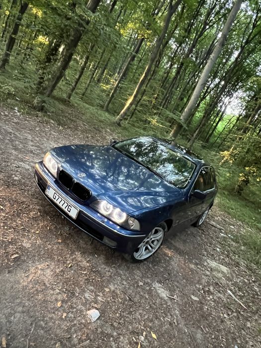 BMW E39.