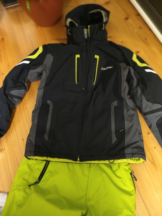 Чоловічий лижний костюм