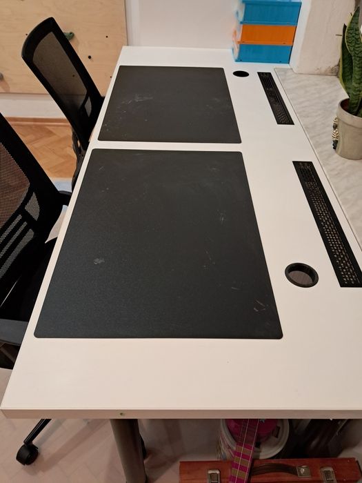 Biurko podwójne i regał