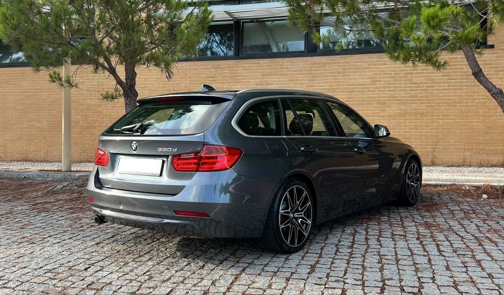 Bmw 320 D Sport caixa automatica 8v 2014