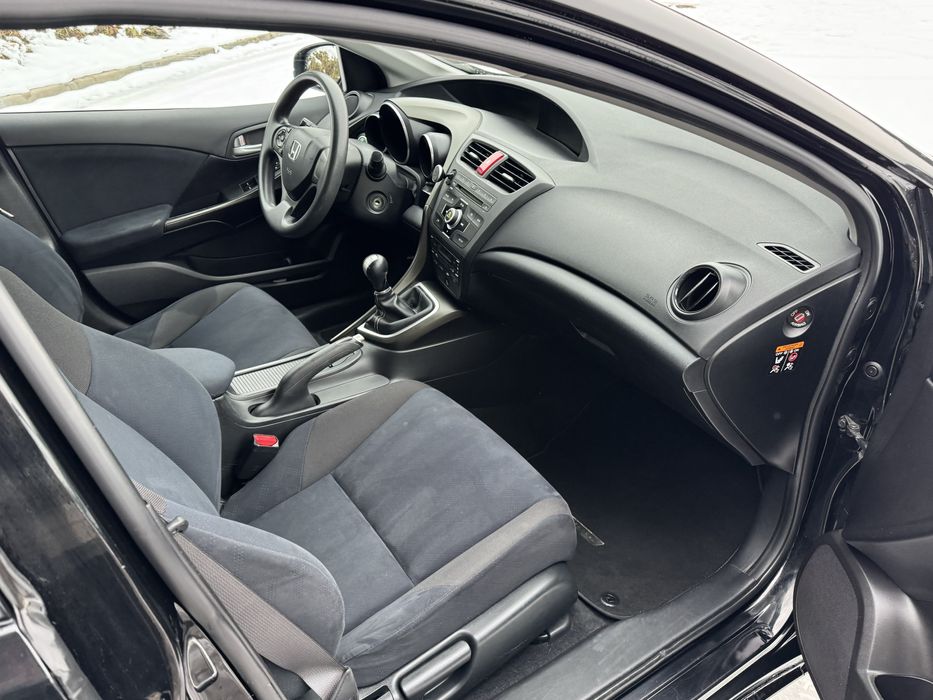 Zadbana Honda Civic IX 1.4 100KM klimatyzacja LED niezawodna