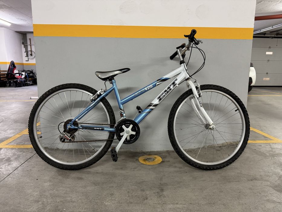 Bicicleta EMT Team Pro 4210
