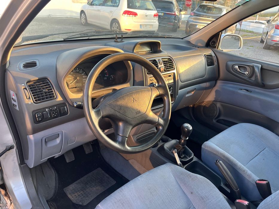 Mitsubishi carrinha