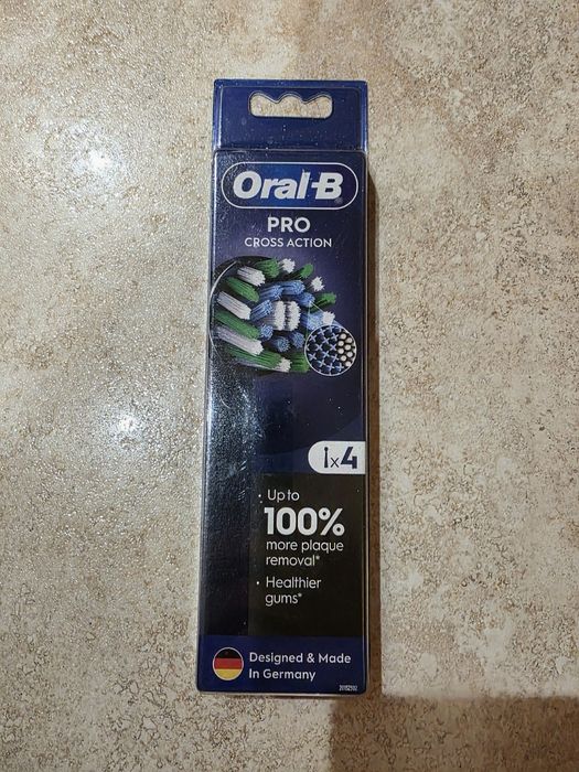 Насадка для зубної щітки Oral-B Braun Cross Action EB50BRX 4 шт