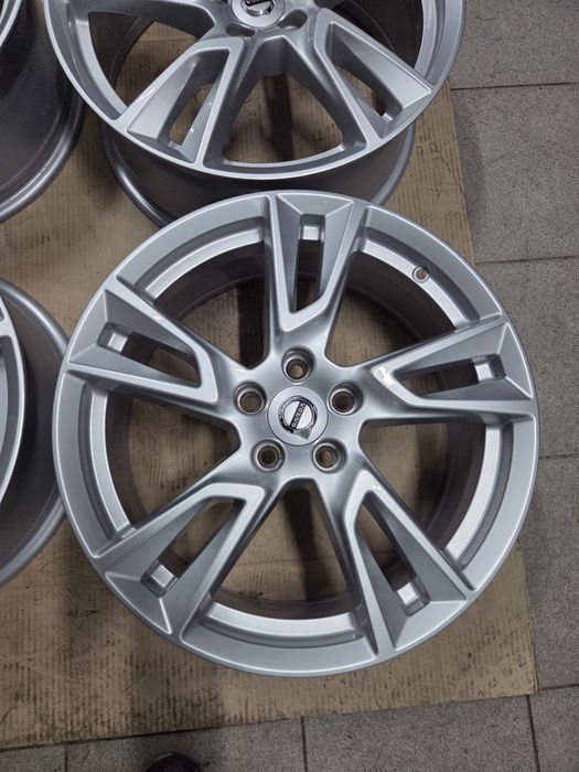 felgi aluminiowe 18" 5x108 7,5x18 ET 50,5 VOLVO FORD