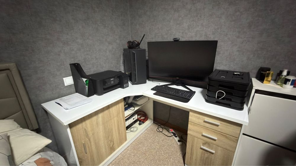 Secretaria formato em L