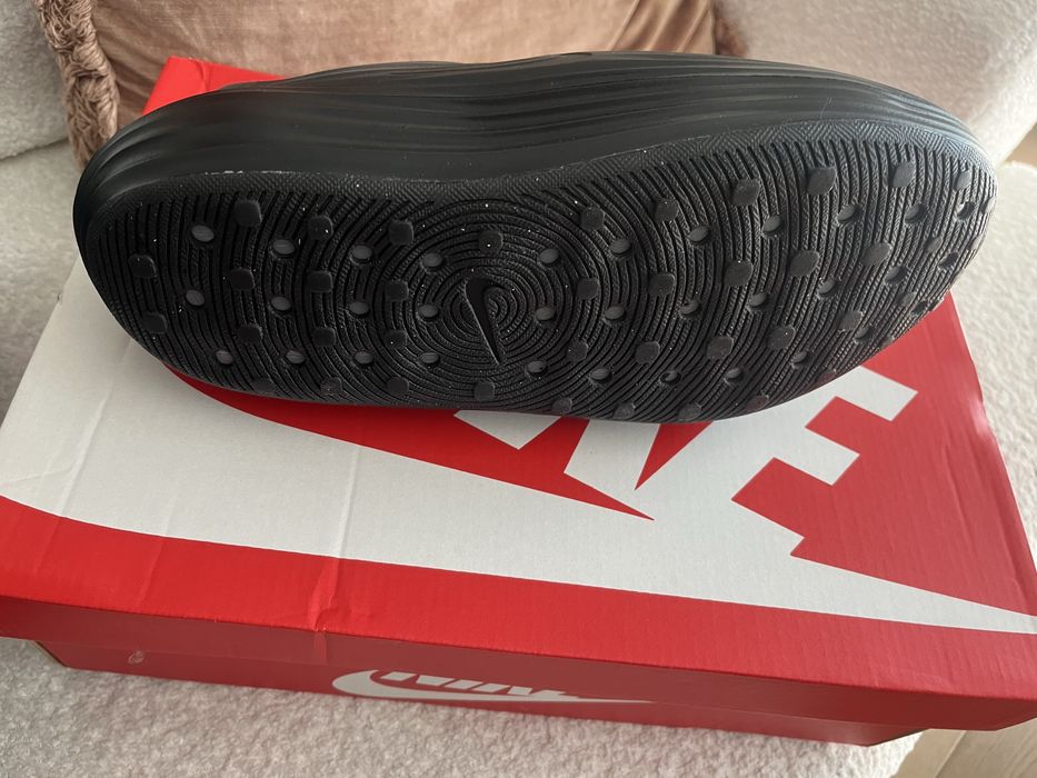 Nike Reactx Rejuven8 44 Black Volt