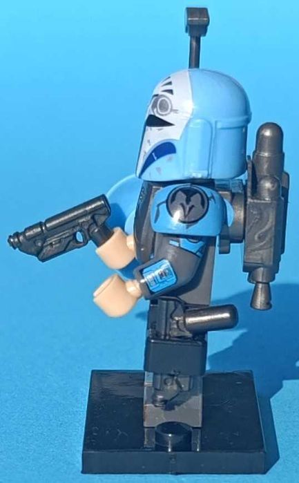Bo-Katan Kryse e BB-8 (Star Wars)