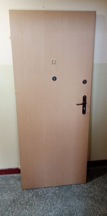 Drzwi wewnątrzklatkowe 80 lewe