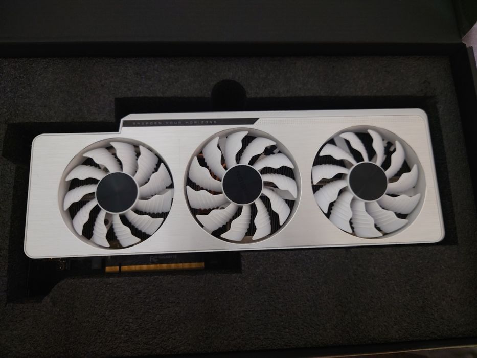 RTX 3090 24gb Gigabyte Vision OC