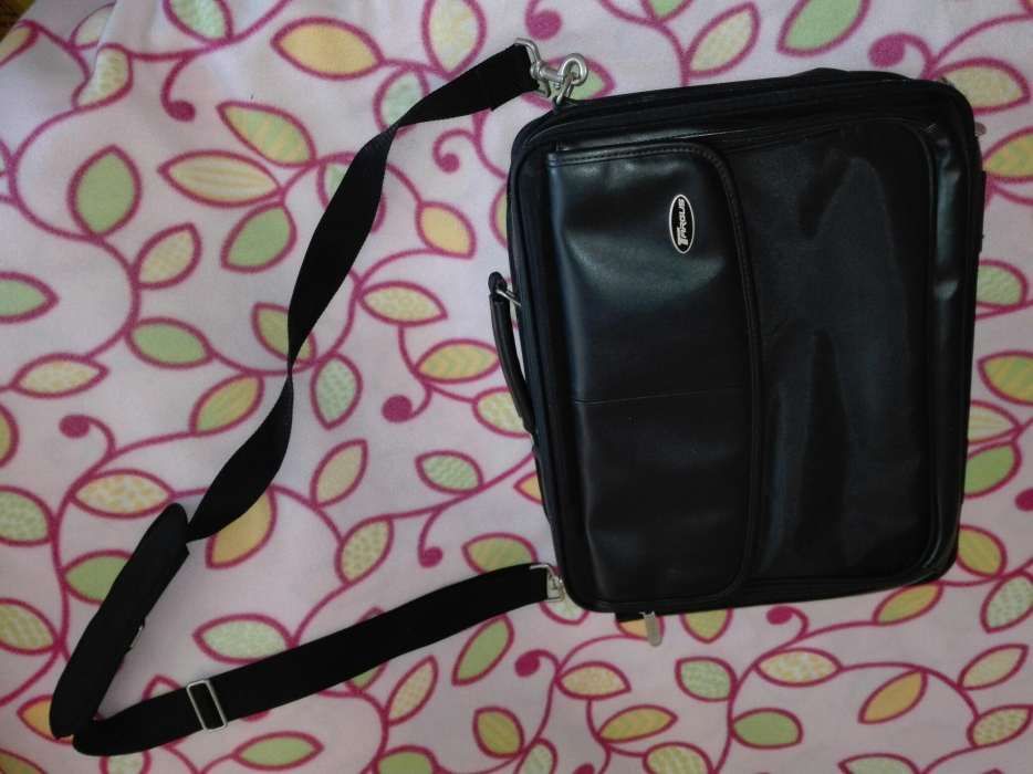 Targus Laptop Bag442952791790069764