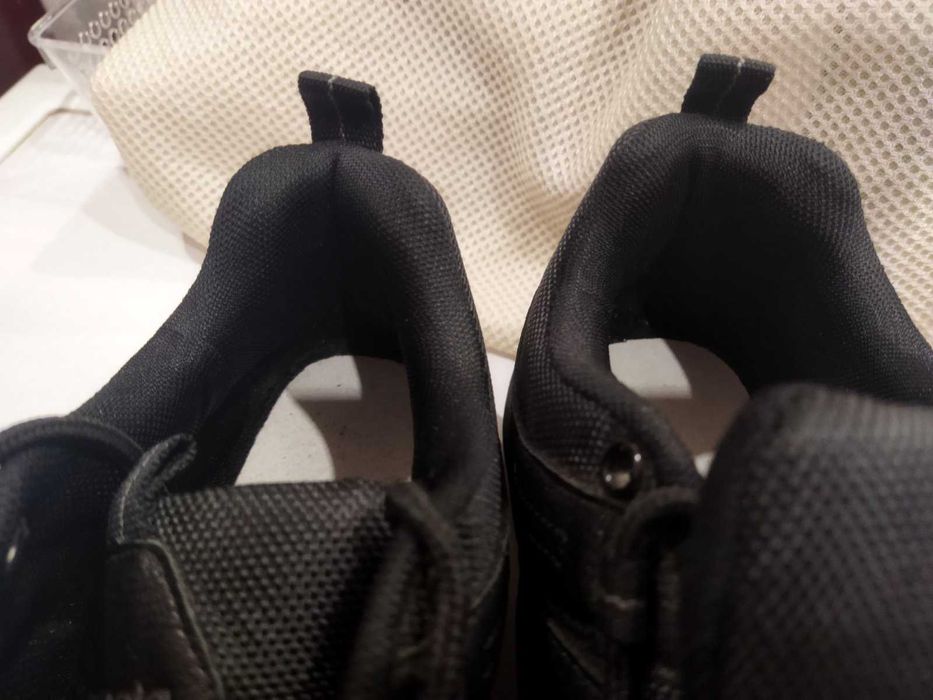 Кросівки осінь 43р, 28см