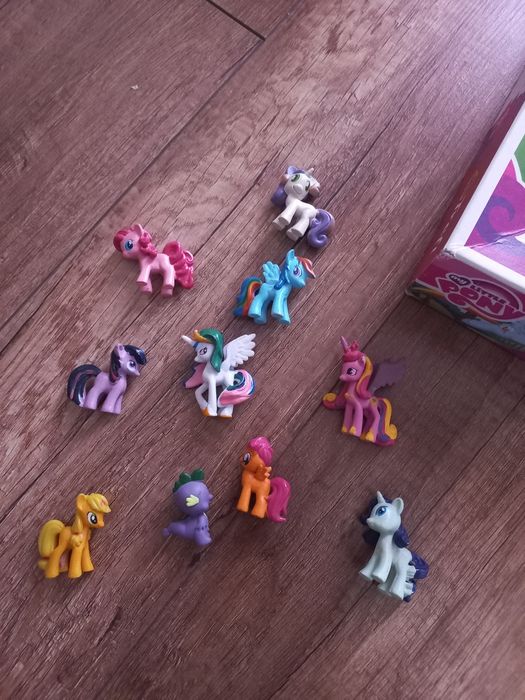 Zestaw My Little Pony puzzle + 10 koników
