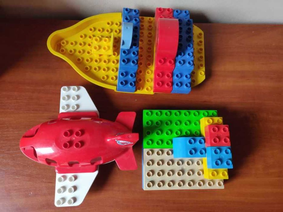 Продам Лего LEGO самолет и корабль
