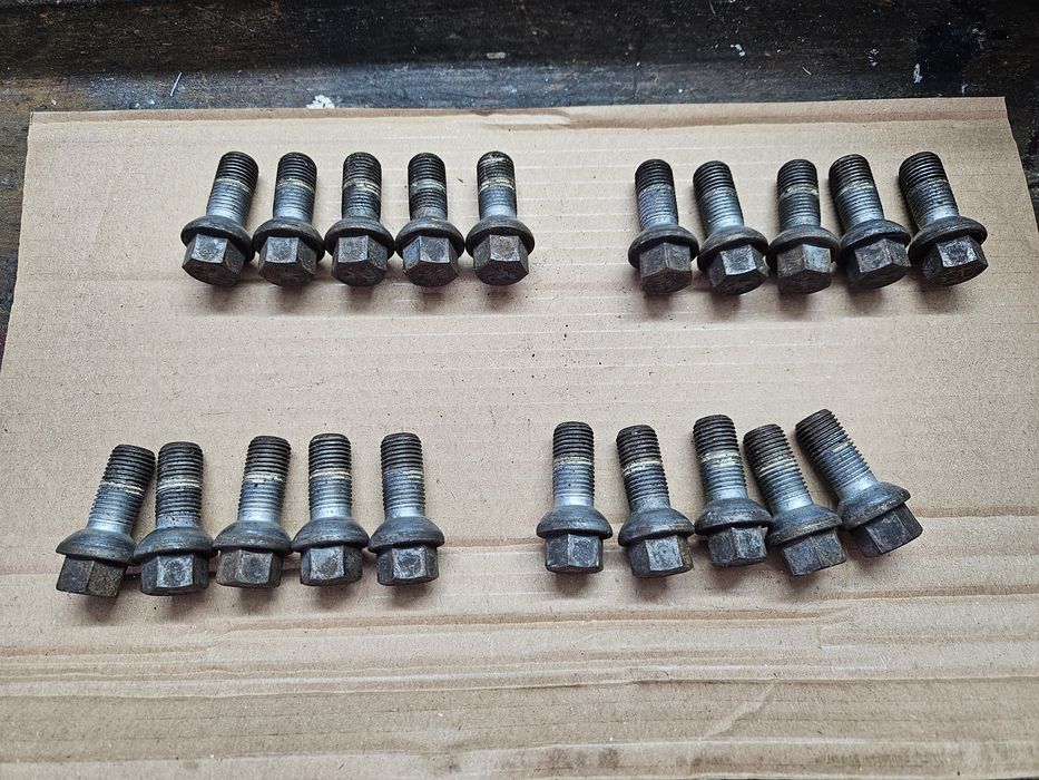 Śruby szpilki kol felg M14 alufelg