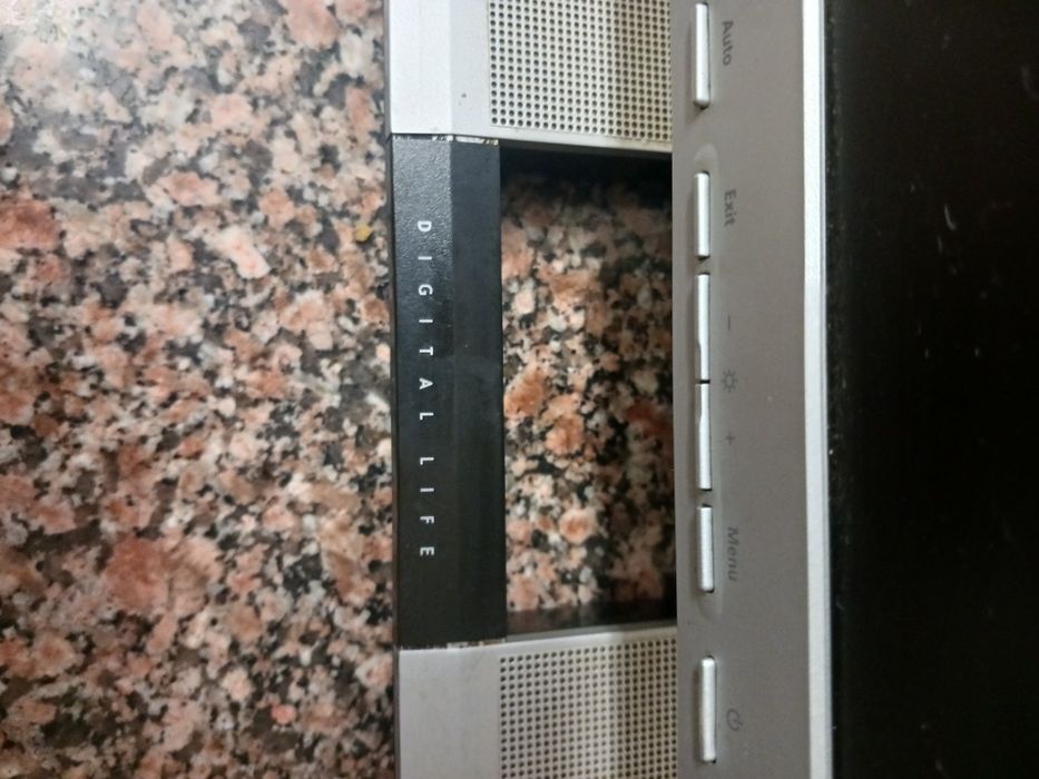 Computer screen monitor64739101433858123