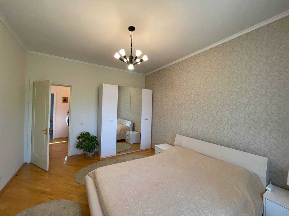 Продаж просторого будинку В ЦЕНТРІ Франківська_О