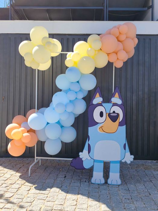 DECORAÇÃO DE FESTA BLUEY | cenário e detalhes