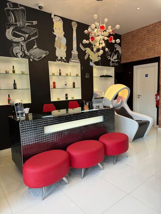Aluga-se  barbearia com gabinete de estética, Viseu