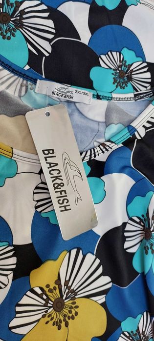 Bluzka w kwiaty BLACK&FISH, R. 2XL/3XL