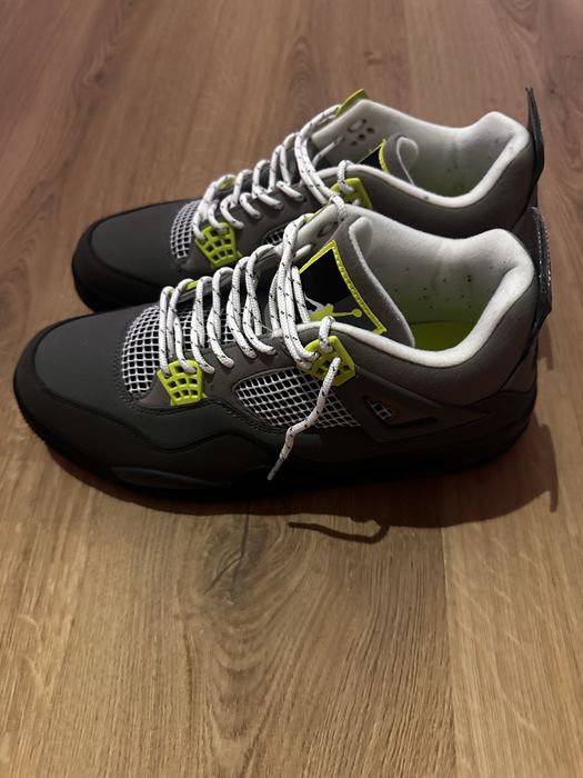 Air jordan 4.