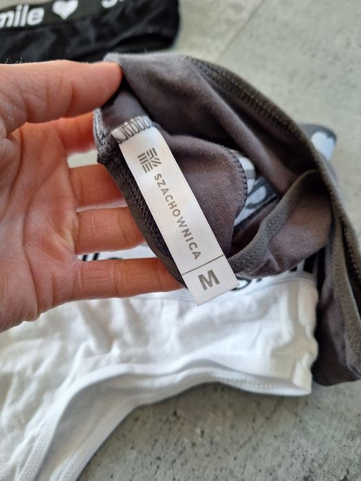 3 pary majtek szachownica rozm. M stringi