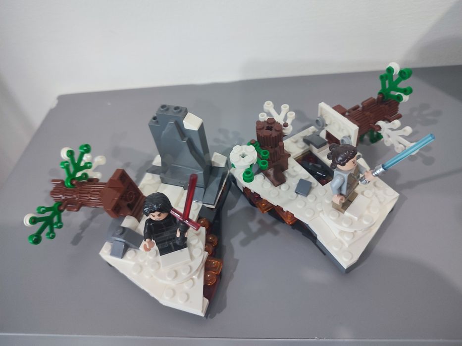 LEGO Star Wars 75236 – Duel on Starkiller Base – Completo