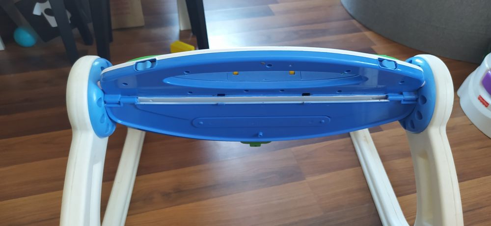 Muzyczny ogródek, stolik edukacyjny Little Tikes