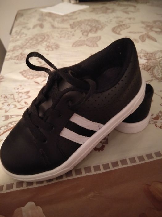 Sapatilhas Pretas N. 25