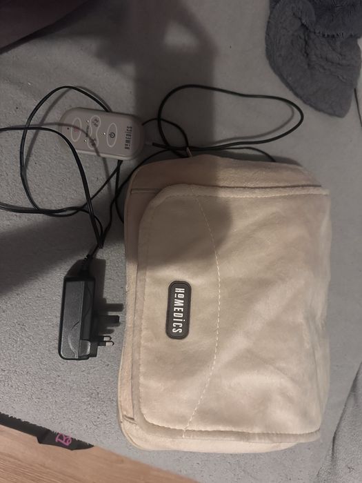 Jest to poduszka masująca HoMedics, prawdopodobnie model Shiatsu