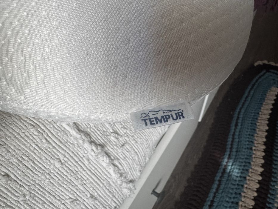 Almofada  anatomica TEMPUR Sonata, design curvo