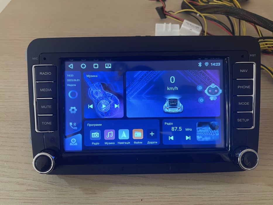 Автомагнитола штатна 4/64 ГБ Фольсваген Шкода Сеат для Volkswagen