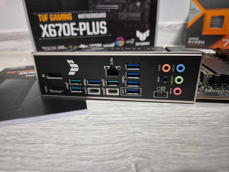 ігровий сет Ryzen 7 7800X3D+плата ASUS TUF X670E Gaming PCIe 5.TradeIN